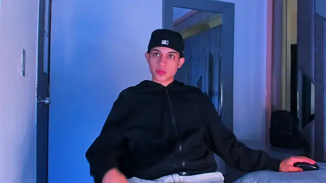 Sebax Young online show from 04-12-26, 04:50