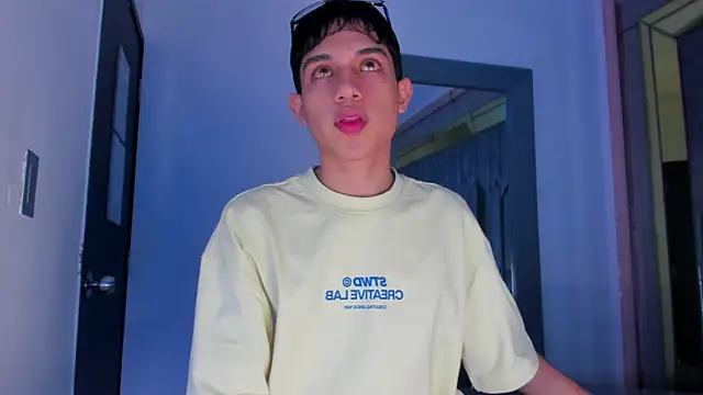 Sebax Young online show from 05-20-26, 09:10
