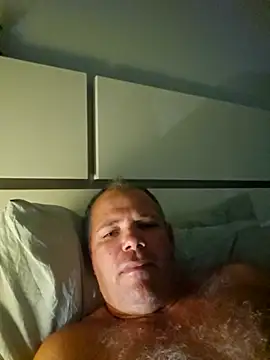 cubanitofeliz40 online show from 12-15-25, 11:58