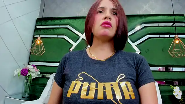 ThaliaCross online show from 10-17-25, 08:00