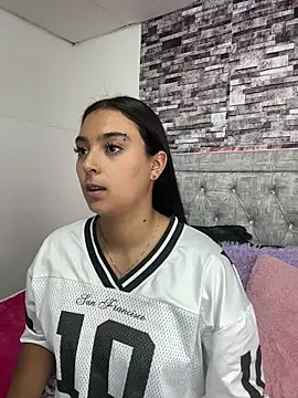 nicolexxaleja online show from 12-21-25, 06:26