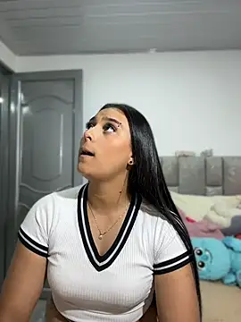 nicolexxaleja online show from 04-08-26, 11:37