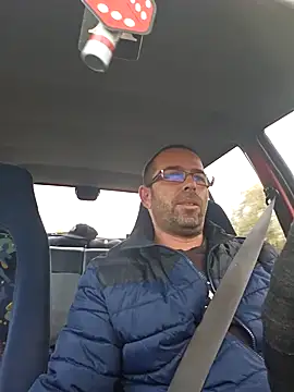 Thomas043 online show from 10-28-25, 01:47