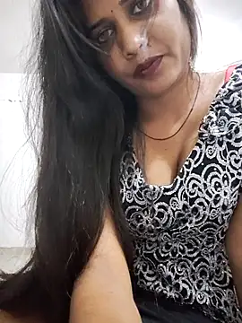 Snapshot of cute_radhikaa chatting on 03-29-26, 11:32 cute radhikaa online show from 03-29-26, 11:32