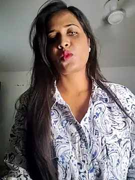 Snapshot of cute_radhikaa chatting on 04-12-26, 08:52 cute radhikaa online show from 04-12-26, 08:52