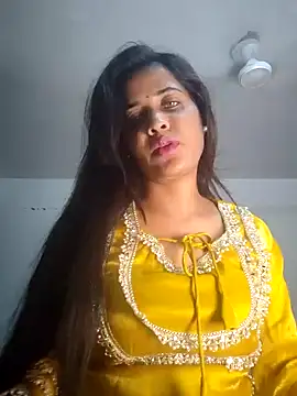 Snapshot of cute_radhikaa chatting on 04-17-26, 08:12 cute radhikaa online show from 04-17-26, 08:12