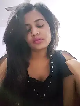 Snapshot of cute_radhikaa chatting on 05-21-26, 07:04 cute radhikaa online show from 05-21-26, 07:04