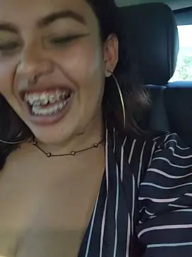 Yessica Lopezz online show from 04-01-26, 01:41