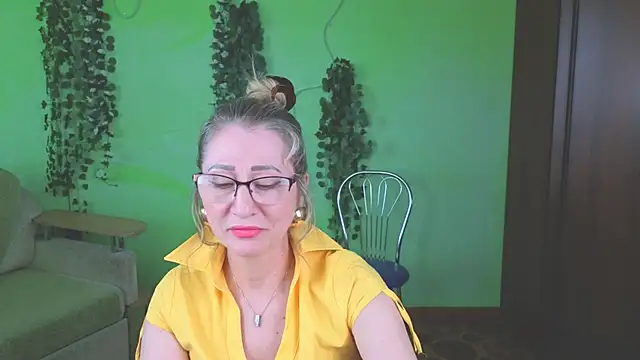 Snapshot of Habibi_Honeyy chatting on 05-22-26, 01:06 Habibi Honeyy online show from 05-22-26, 01:06