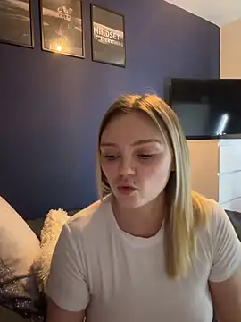 Snapshot of Star-36 chatting on 02-26-26, 01:32 Star-36 online show from 02-26-26, 01:32