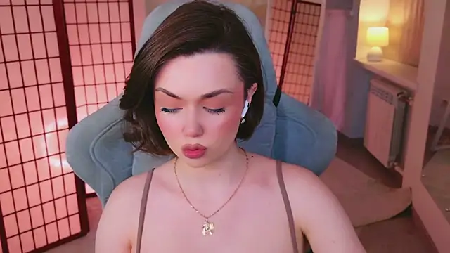 AvaFlower online show from 04-17-26, 02:53