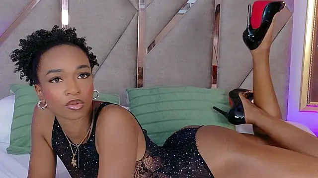 Snapshot of Agatha-Adams chatting on 01-10-26, 07:37 Agatha-Adams online show from 01-10-26, 07:37