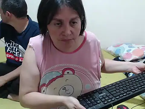 Snapshot of jade_noah_ chatting on 01-10-26, 02:19 jade noah online show from 01-10-26, 02:19