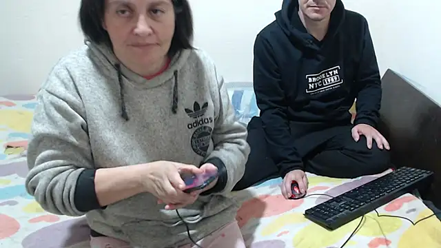 Snapshot of jade_noah_ chatting on 02-20-26, 02:08 jade noah online show from 02-20-26, 02:08