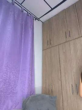 Coralinne   online show from 07-13-26, 02:03