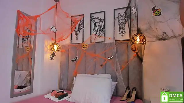 Gia Scott online show from 10-22-25, 09:14