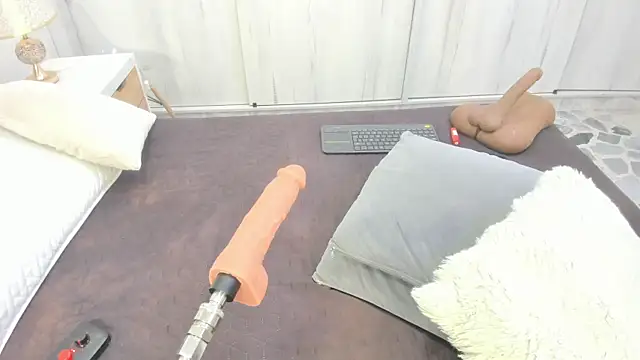 megan rous  online show from 03-09-26, 12:25