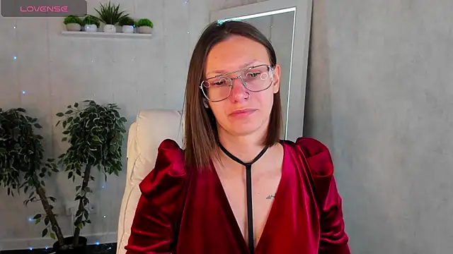 Elina Gravess online show from 10-10-25, 12:53