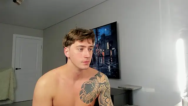 DaniHort online show from 03-22-26, 08:07