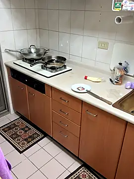 zack23088 online show from 12-04-25, 11:35