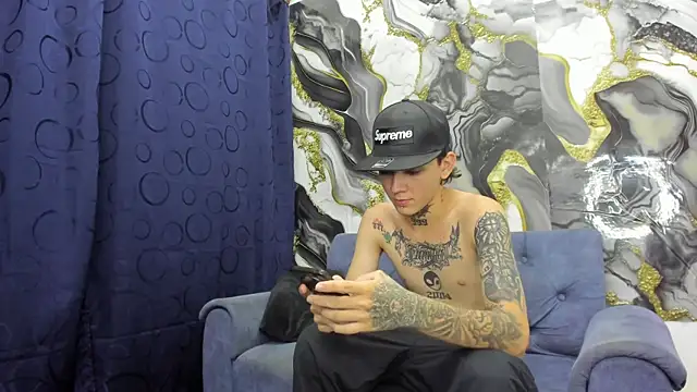 StraightBoy Nick online show from 05-29-26, 04:43