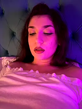 Snapshot of ScarletBloom_ chatting on 11-02-25, 04:42 ScarletBloom online show from 11-02-25, 04:42