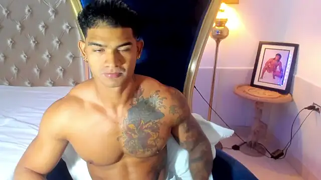 antonio  444 online show from 11-10-25, 11:31