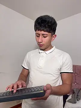 Andy Justgame online show from 01-07-26, 03:42