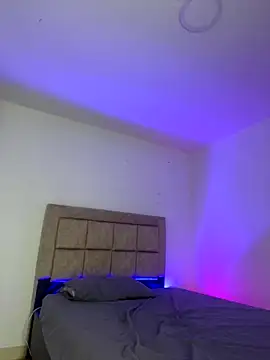 EmilyNoir1 online show from 12-21-25, 02:08