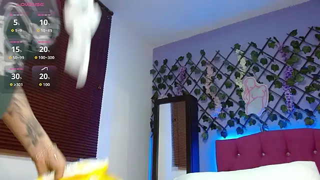 Sophie-Hot- online show from 03-21-26, 10:09