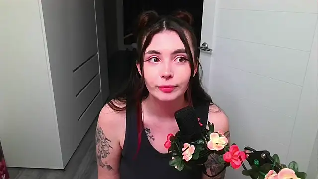 peachyness online show from 05-01-26, 07:51