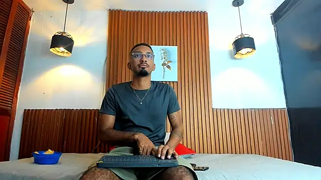 Darwin mayo online show from 12-20-25, 11:28