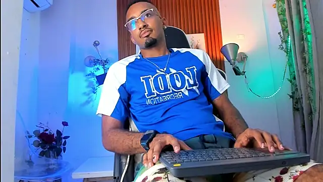 Darwin mayo online show from 02-07-26, 06:22