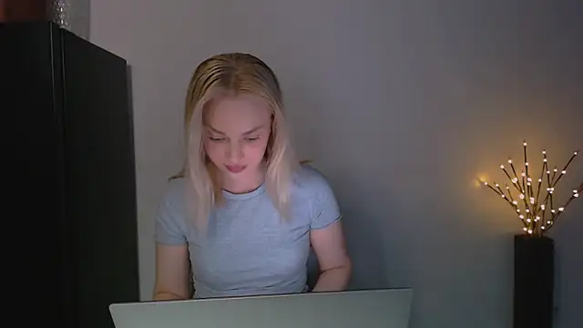Lia noo regrets online show from 05-12-26, 05:21