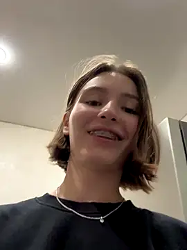 Snapshot of ZariaFlame chatting on 09-26-25, 09:30 ZariaFlame online show from 09-26-25, 09:30