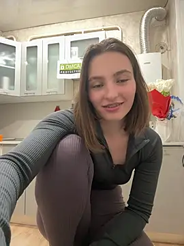 Snapshot of ZariaFlame chatting on 05-15-26, 09:44 ZariaFlame online show from 05-15-26, 09:44
