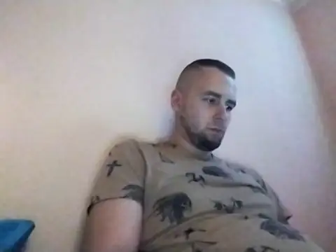 Snapshot of Vladyslav30 chatting on 02-08-26, 04:16 Vladyslav30 online show from 02-08-26, 04:16