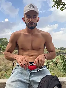 Snapshot of Jacksonfranco chatting on 03-02-26, 08:37 Jacksonfranco online show from 03-02-26, 08:37