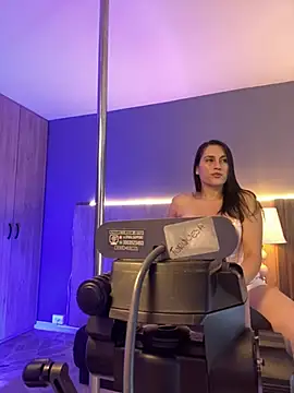 Atenea Clerk online show from 05-07-26, 11:48