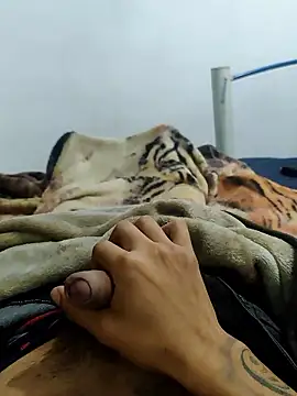 ELI TICANTE online show from 01-15-26, 02:05