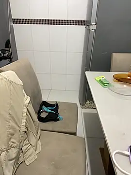 Mirella Oliveira online show from 10-23-25, 10:30