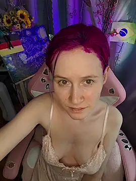 Fuzzy Unicorn online show from 07-06-26, 07:05