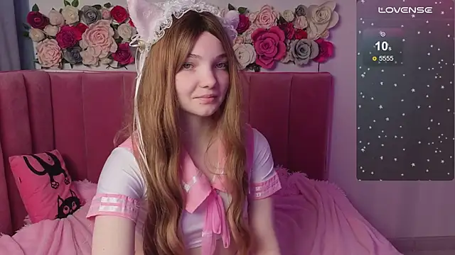 AnimeAlica18 online show from 11-23-25, 02:33