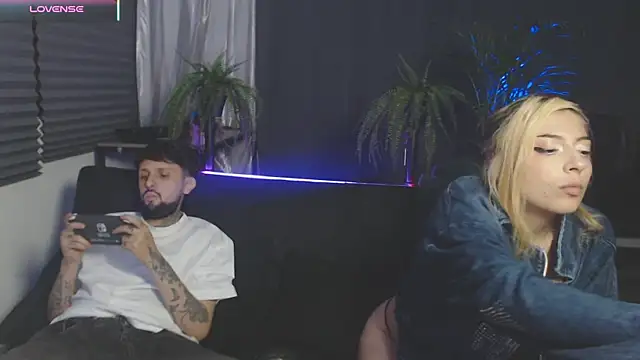 MiaBunnie online show from 01-10-26, 02:46