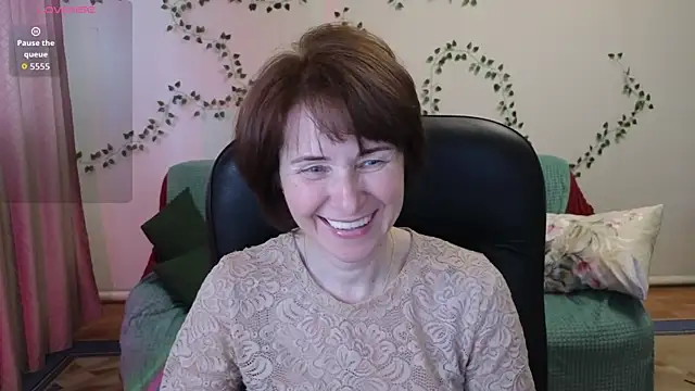 Snapshot of Lia_Tito chatting on 04-20-26, 01:58 Lia Tito online show from 04-20-26, 01:58
