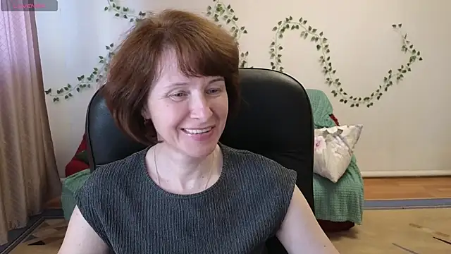 Snapshot of Lia_Tito chatting on 05-04-26, 01:18 Lia Tito online show from 05-04-26, 01:18