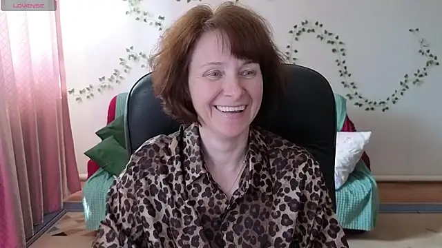 Snapshot of Lia_Tito chatting on 05-09-26, 08:08 Lia Tito online show from 05-09-26, 08:08
