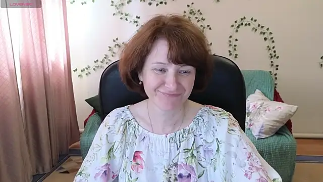 Snapshot of Lia_Tito chatting on 05-27-26, 06:32 Lia Tito online show from 05-27-26, 06:32