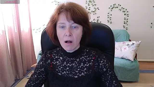 Snapshot of Lia_Tito chatting on 05-29-26, 06:44 Lia Tito online show from 05-29-26, 06:44
