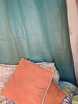 Snapshot of Marie_Swift chatting on 06-05-26, 01:34 Marie Swift online show from 06-05-26, 01:34